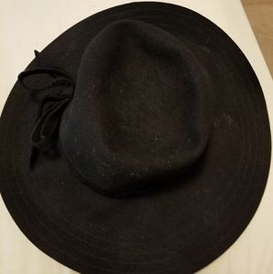 Ladies black hat